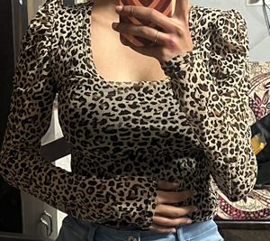 Body Fitted Leopard Print Deep Neck Top🤎🐆