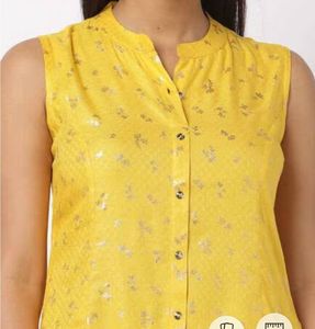 Avaasa Yellow Printed kurti