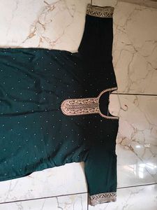 Elegant Green &amp; Gold Embellished Kurti