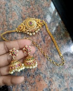 Choker With Matching Buttas