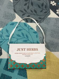 Just Herbs Lipstick Kit