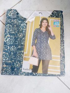 Sort Kurti