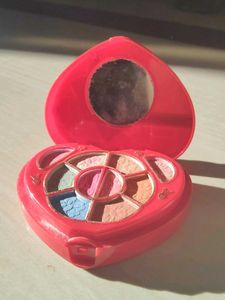 Heart Shaped MAKEUP Box