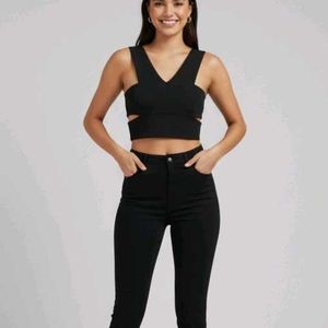 Chic Black Cropped Top
