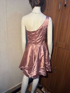 Elegant One-Shoulder Party Dress