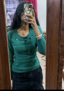 CUT OUT GREEN TOP💅✨️