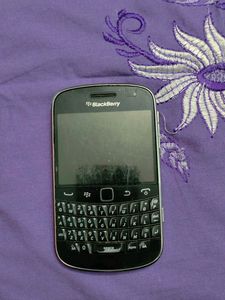 Blackberry 9900 Bold 4 Ded Condition