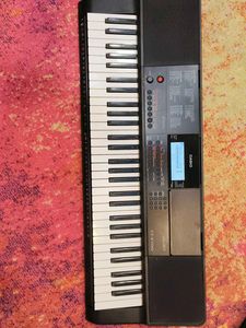 Casio  CT X700