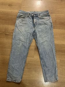 Light Wash Cropped Jeans