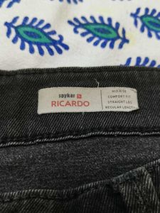 Spykar Men Midrise Straight Leg Cotton Jeans