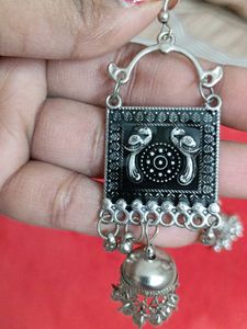 Light Weight earrings