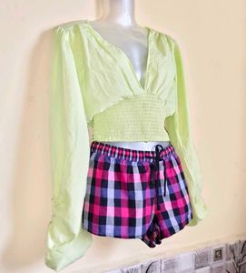 Size M🎁Buy 2 Get 1 Free 🎁 Trendy Green Crop Top