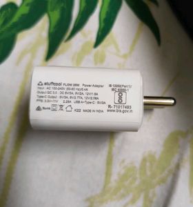 Stuffcool Flow 25 Wall Charger