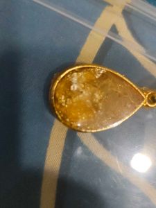 Gold Teardrop Pendant