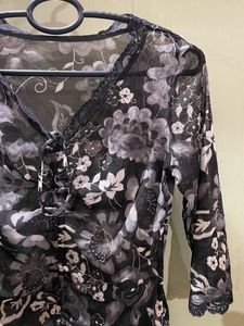 Therebelinme Flora Print Bell Sleeves Tops