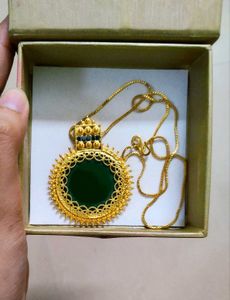 Green Stone Gold Necklace