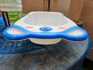 Bath Tub Kid 0 to 3 Years - Price Negotiable
