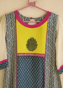 ✨ Multicolored Embroidered Kurta with Net Sleeves