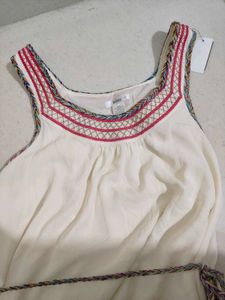 Boho-Chic White Sleeveless Dress – Elegant &amp; Comfo