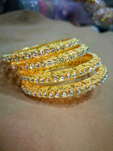Golden Diamond-Cut Crystal Bangles (Set of 4)