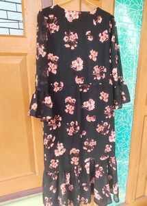 Elegant Black Floral Wrap Dress🌸
