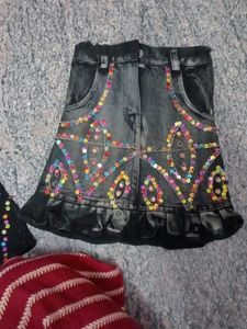 Skrit And Top 2 Set Both Size 18