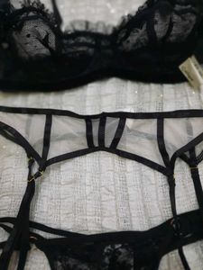 Black Lace Lingerie Set