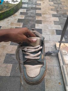 OGYI Sneakers
