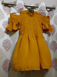 Cute Yellow Top 💛