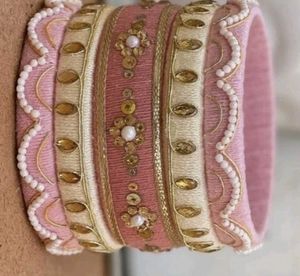 Embroidered Bangle Set