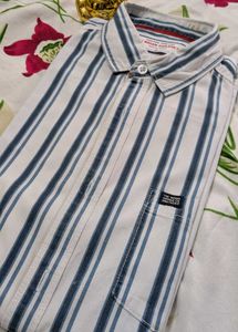 Used White With Blue Formal Shirt
