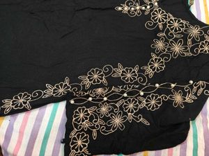 Floral Embroidered Kurta
