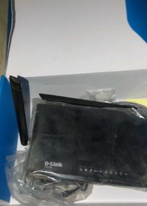 D Link DIR 825 AC 1200 WIFI ROUTER
