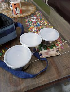 Tiffin With Cover
