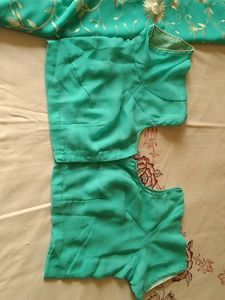 Fully Embroidery Saare With Blouse
