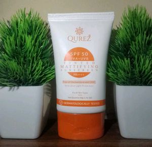 Qurez Mattifying Tinted Sunscreen