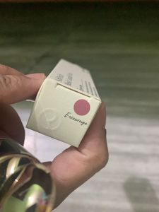 Rare Beauty Blush(500 Each)