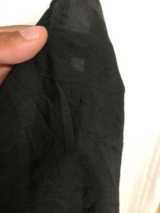 Black Sleevless Top
