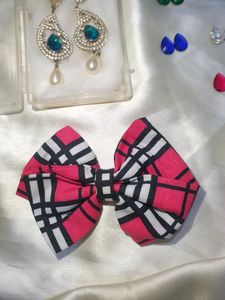 Combo Of Earring,bow And Pen