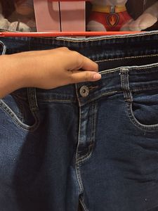 Dark Blue Capri Jeans