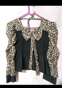 Girls Crop Top 30 Size 💕