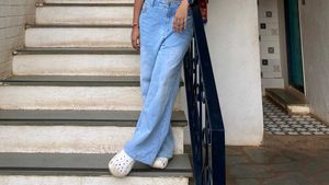 Wide Leg Denim Jeans