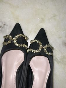 Black Embellished Closed Shoes