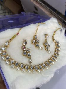 Kundan Jewellery Set