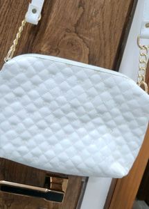 Kleio White Sling Bag