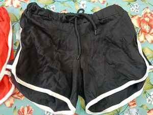 Woman Shorts