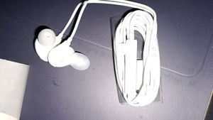 Vivo X70 Pro  Earphone