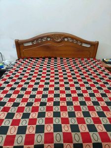 Satiny double bedsheet