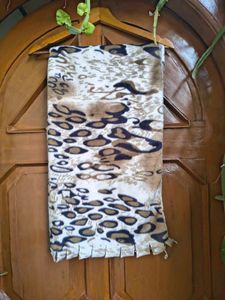 Set Of 2 Stalls Printed stall shawl woollen