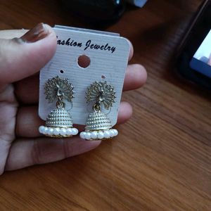 Little Desi Aesthetic Jhumkas